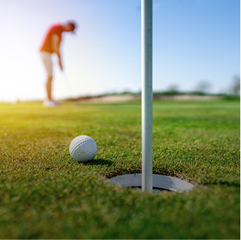 호텔 3박 5일 + 매일 18홀 선택 C.C